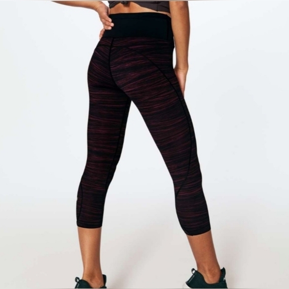 LULULEMON red run the day crop legging Women's Size 8 - Picture 2 of 12